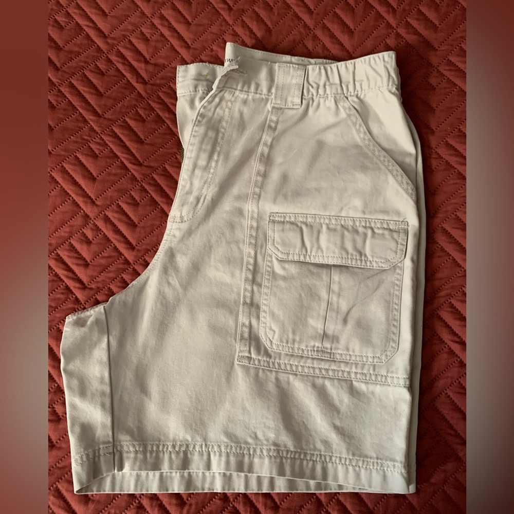 Mens Croft & Barrow cargo shorts size 36